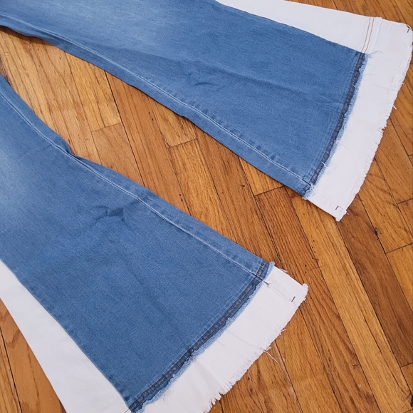 Heart colorblock flare jeans #7,9,11 - Picture 7 of 15
